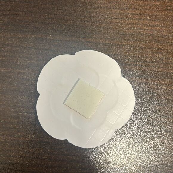 CHANEL Camellia Flower Sticker - Picture 2 of 2